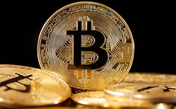 Bitcoin Gears Up For A Major Surge Amid Fading Whale Bitcoin