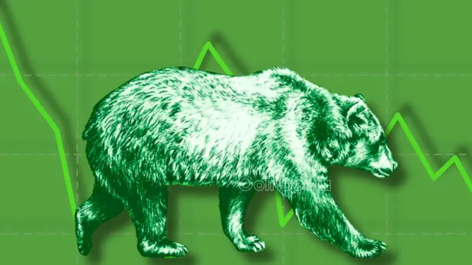 Peter Schiff Warns of S&P 500 Bear Market and Inflation Impact, Bitcoin Struggles as Gold Soars in 2025