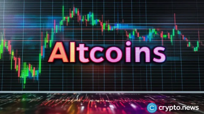Top 4 altcoins smart money investors are buying the dip in
