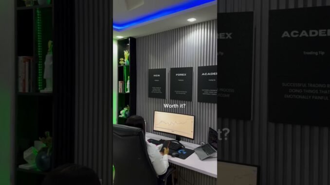 CRYPTO OFFICE WELL ORGANIZED. COACH AND GUIDE MASTER