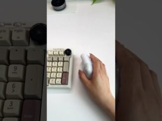 Scroll to the moon 🌕 #web3 #webdesign #uxdesign #spline #designinspiration #webdesign #3d #3ddesign