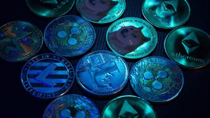 Altseason Momentum Strengthens As Altcoin Liquidations Surpass Bitcoin altseason