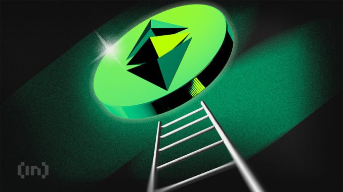 Crypto Inflows Surge on Weak US Economic Data