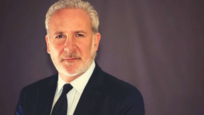 Peter Schiff Predicts Bitcoin Crash as Gold Hits Record High