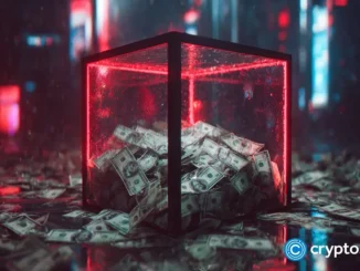 Chainlink price forms bearish setup amid whale exits, will it crash?