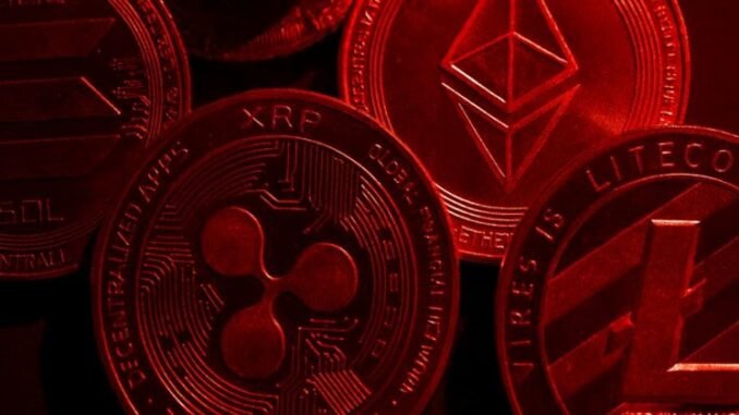 Crypto liquidations surge past $800M with notable market cap decline