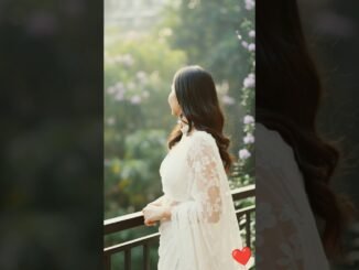 🎶Aesthetic saree poses 👀🪞🎀 #saree #viral #ytshorts #photoshoot #explore #pose #viral #reels #shorts