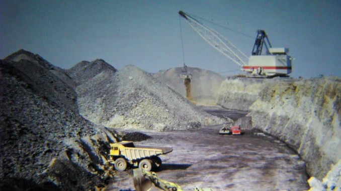 Mining business learnings for AI deployment Mining business learnings for AI deployment