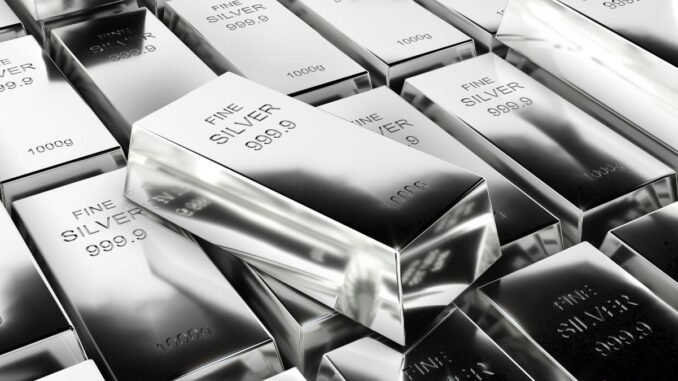 Crypto Traders Pile Into Silver FOMO Before 15% Crash