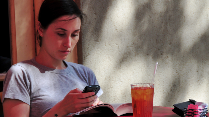 Image illustration for article on financial advice given by AI to younger people in the UK.