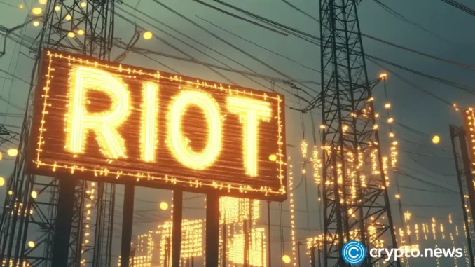 Riot stock rises ahead of earnings as a risky pattern Riot stock rises ahead of earnings as a risky pattern emerges