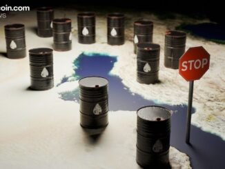 Bitcoin Holds $75K as US-Iran Maritime Clashes Spark Geopolitical Whiplash