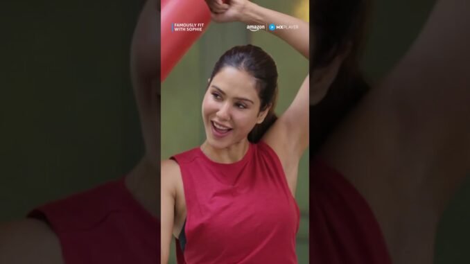 ChatGPT Is My New Bestfriend 😂ft. Sonam Bajwa | Famously Fit with Sophie | Amazon MX Player