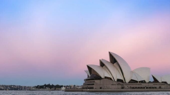 Coinbase gains AFSL licence to bring 'Everything Exchange' to Australia Coinbase gains AFSL licence to bring ‘Everything Exchange’ to Australia