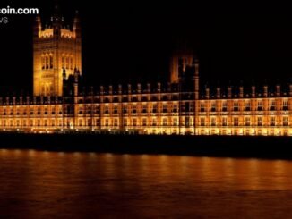 Unlicensed Operators Set to Overtake UK Regulated Gambling Ad Spend by 2028